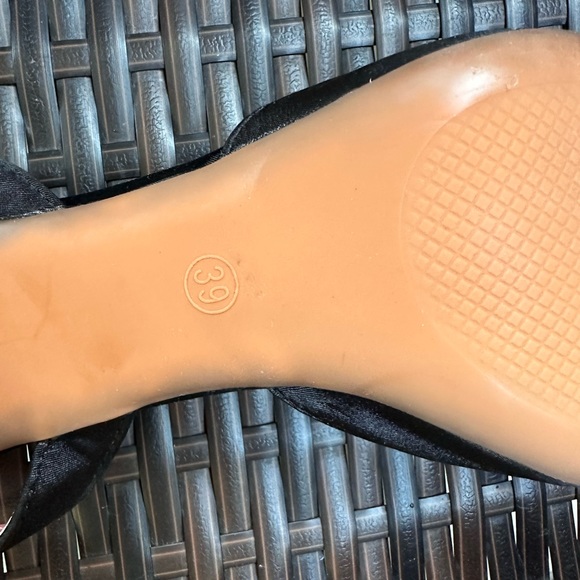 Heels - Picture 5 of 5